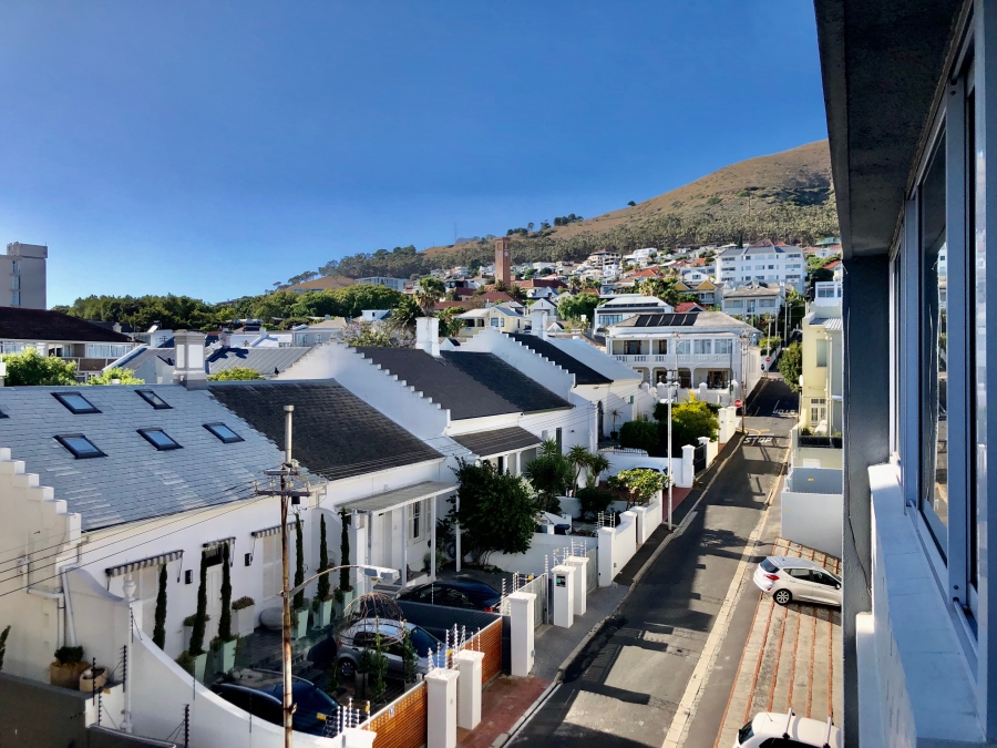 1 Bedroom Property for Sale in Green Point Western Cape